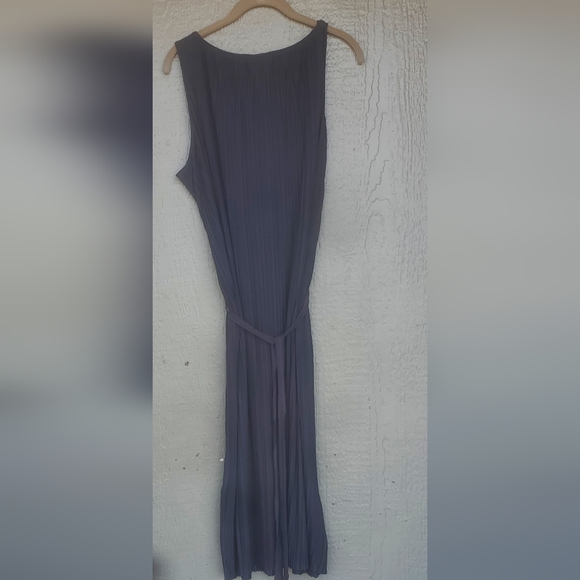 NWT J. Jill Navy Blue Top-to-Bottom Pleated Sleeveless Maxi Dress. - Picture 5 of 15